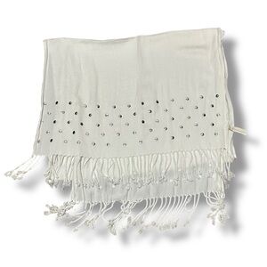 White Wrap/Shawl scarf with fringe and silver 100% Viscose